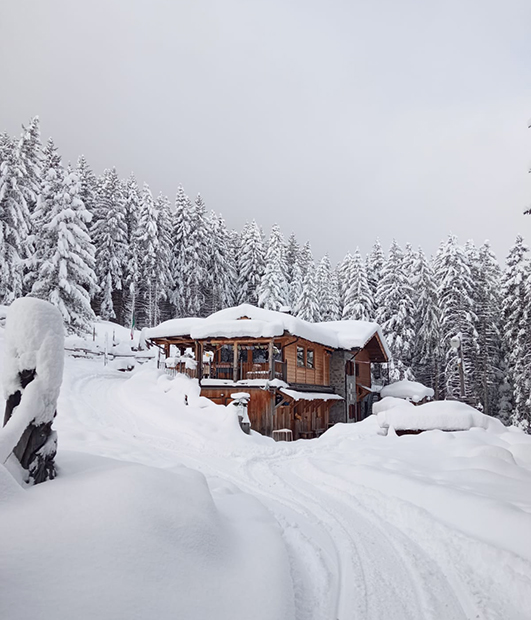 Rifugio Alpino Baita Motin, foto invernale con la neve
