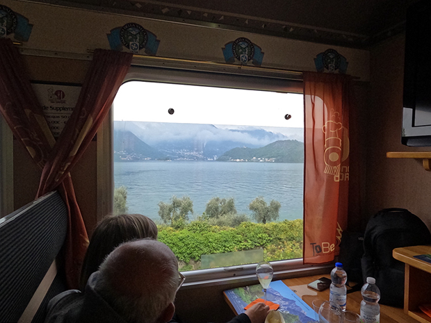 Il Treno dei Sapori - il panorama costeggiando il Lago di Iseo