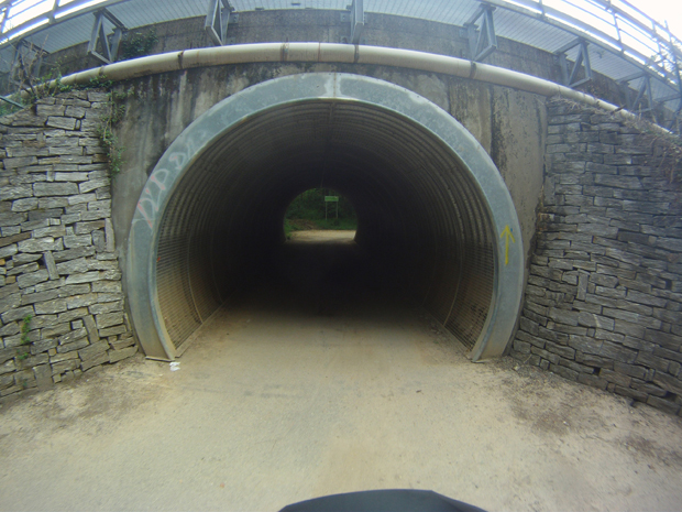 Tunnel sotto la ferrovia