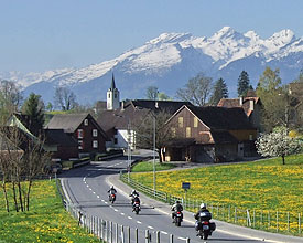 Vista della cittadina di Sennwald - photo by mountainbikeland.ch