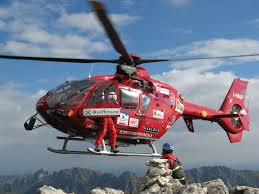 L'elicottero dell'Aiut Alpin Dolomites