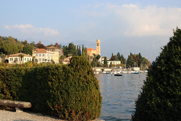 La Greenway del Lago di Como, vista sulla Chiesa di San Lorenzo a Tremezzo (Co)