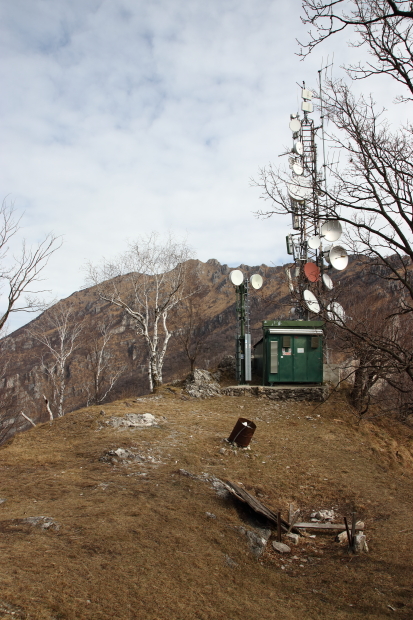 Sentiero da Ballabio al Monte Melma, antenna ripetitore 