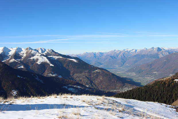 Rifugio Alpe Piazza, panorama dall'esterno del Rifugio