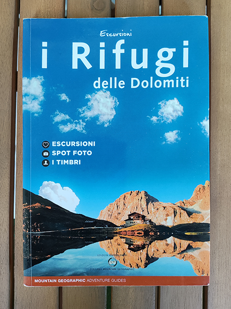 I Rifugi delle Dolomiti, Vividolomiti Edizioni - Copertina