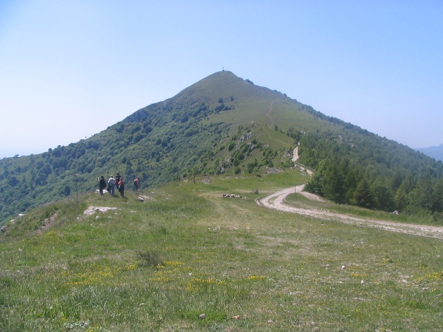 La vetta del Monte Cornizzolo (1240 mt.)