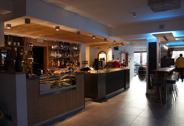 Hotel Cristallo al Passo San Pellegrino di Moena (Tn) - Lounge Bar