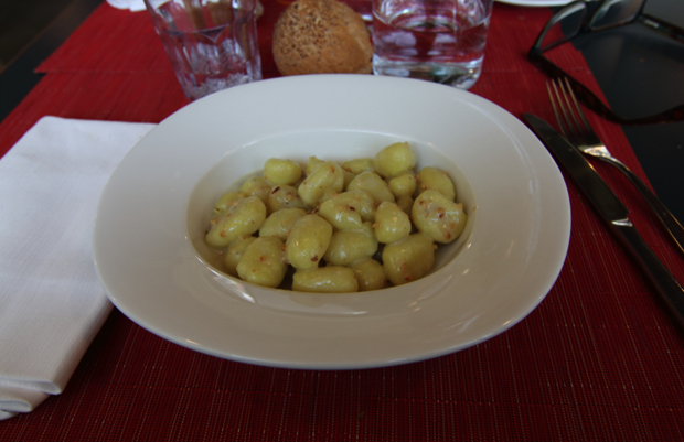 Mirtillo Rosso Family Hotel - Primo piatto gnocchi gorgonzola con le noci