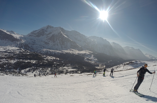 Risalire i pendii verso Alpe Mucia