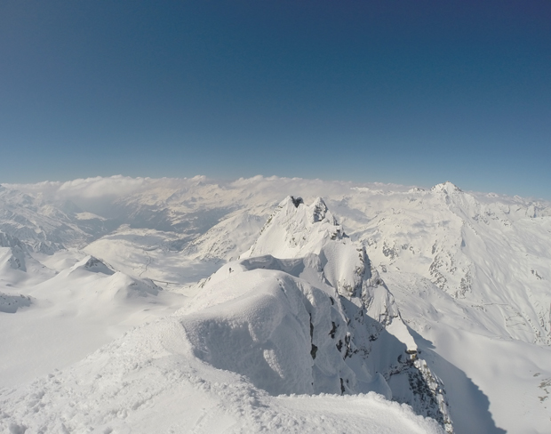 Panorama dalla vetta del Pizzo Suretta (3027 mt.), vista del versante italiano