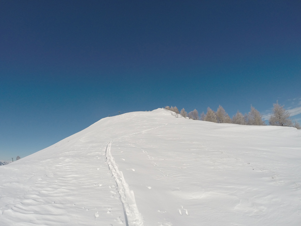 Monte di Muggio in inverno con la neve