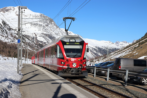 Trenino Rosso del Bernina fermata Diavolezza