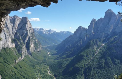 Vista dalla Grotta di San Lucano - photo by geovagando.blogspot.com